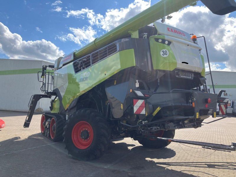 Claas Lexion 8700 TT + Vario 1230