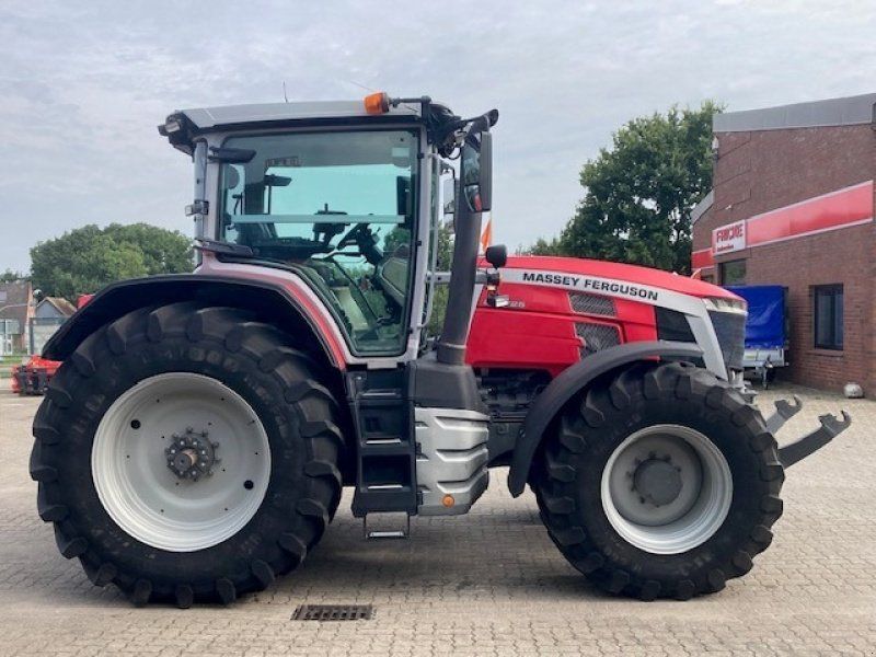 Massey Ferguson 8S225 Dyna 7 clusive