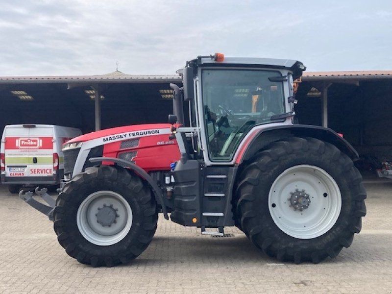 Massey Ferguson 8S225 Dyna 7 clusive