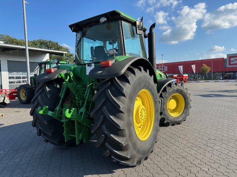 John Deere 8330 Powershift