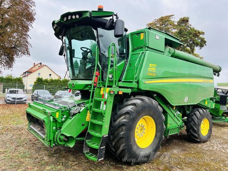 John Deere T660