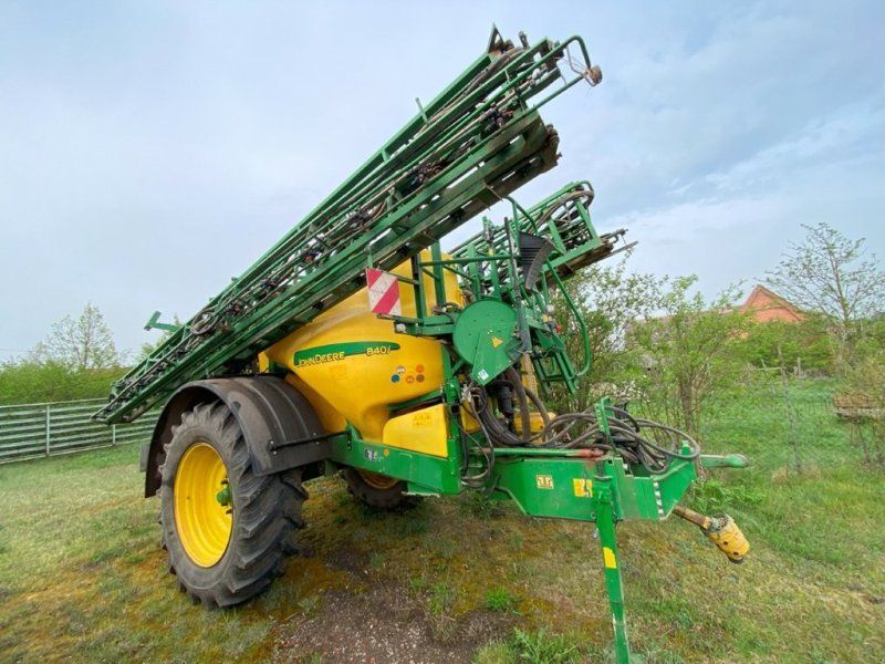 John Deere 840 i