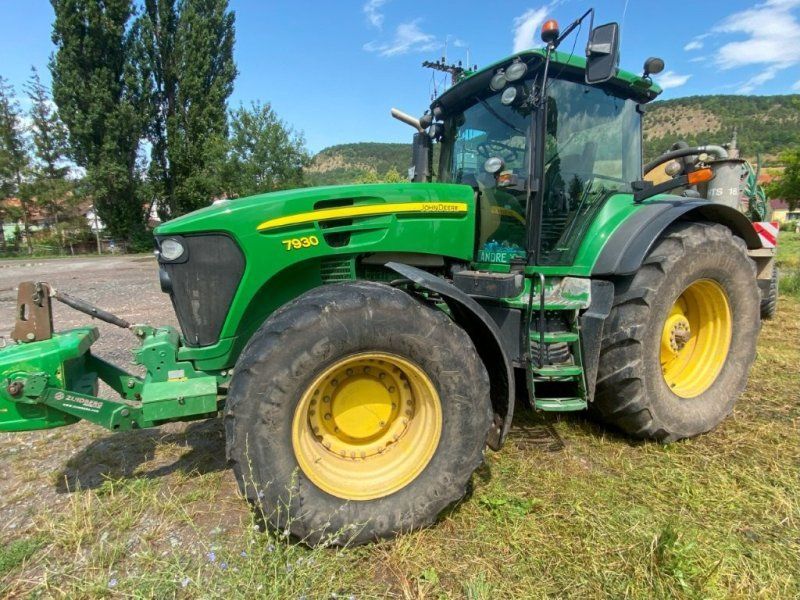 John Deere 7930