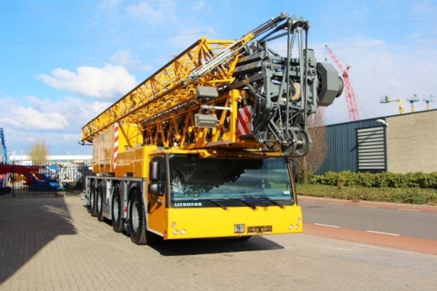Liebherr MK88 Plus Valid Inspection, 45 m Flight, 8t Cap, P