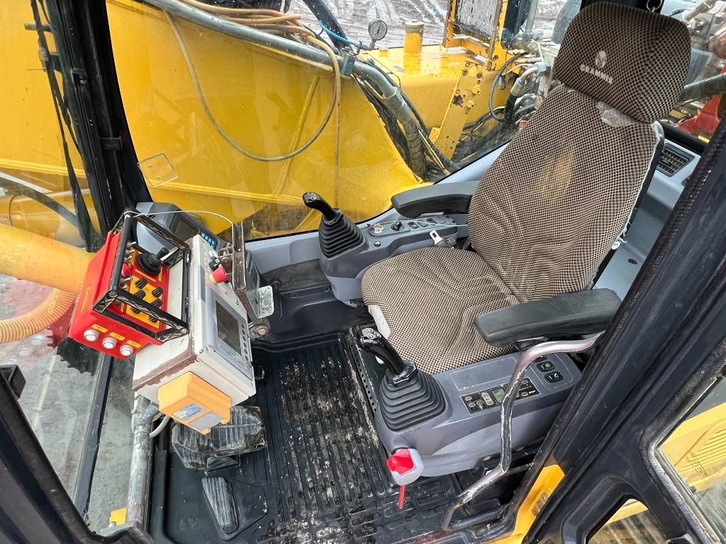 Komatsu PC290NLC-7K + Wimmer Jura Luna 3.100 Drill