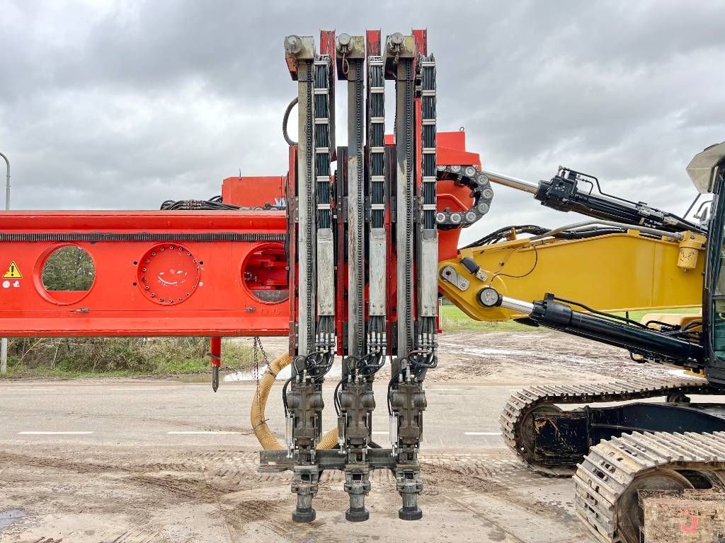 CAT 329D + Wimmer Jura Luna 3.100 Surface Drill Rig