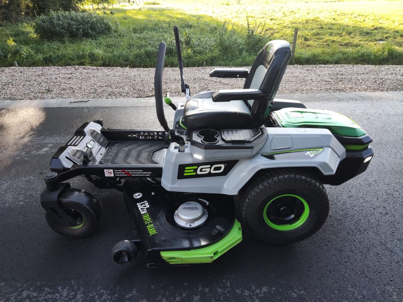 EGO accuzitmaaier (type ZT5201E-L, 132 cm, Zero-Turn, 157 h)