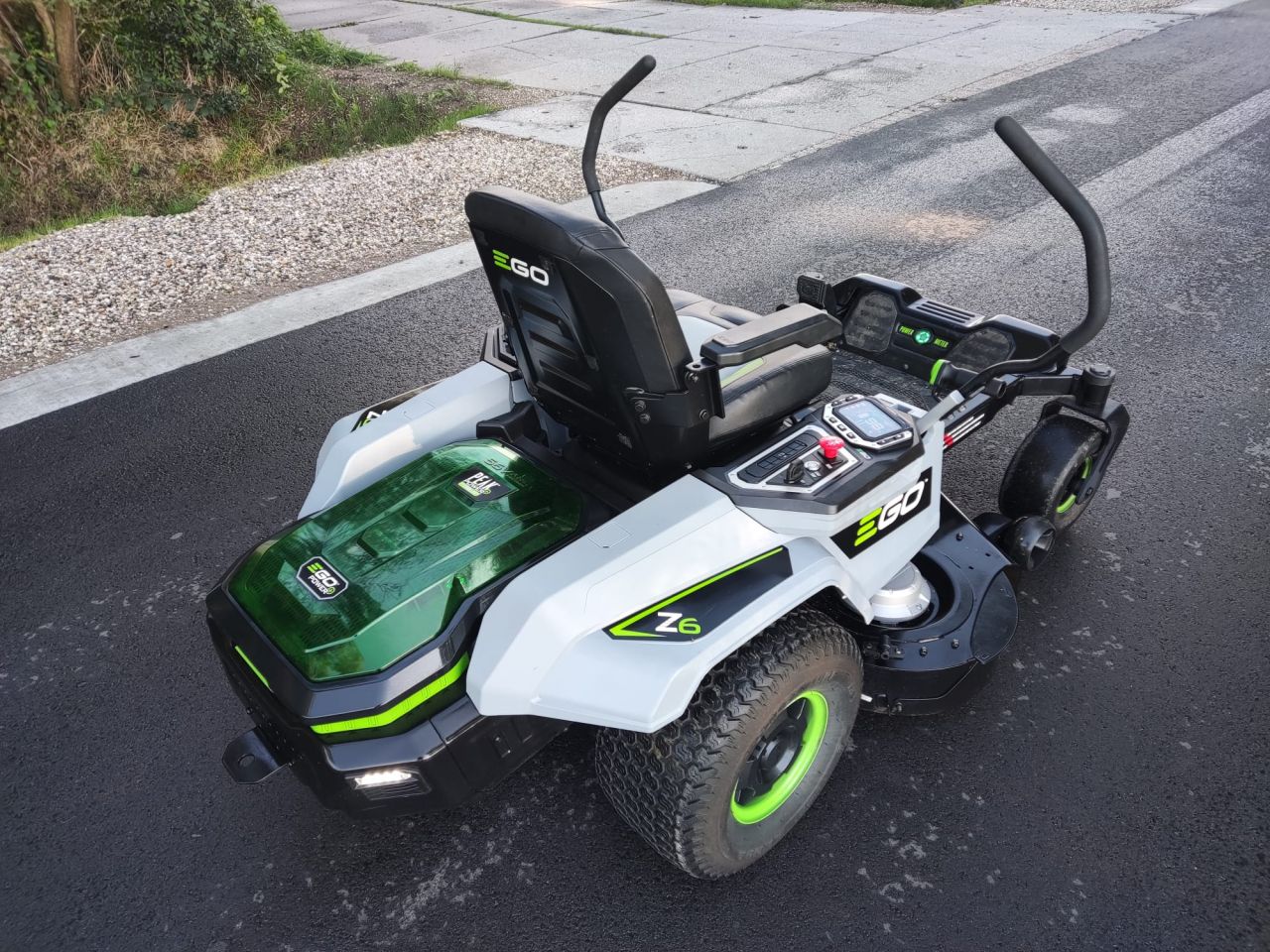 EGO accuzitmaaier (type ZT5201E-L, 132 cm, Zero-Turn, 157 h)