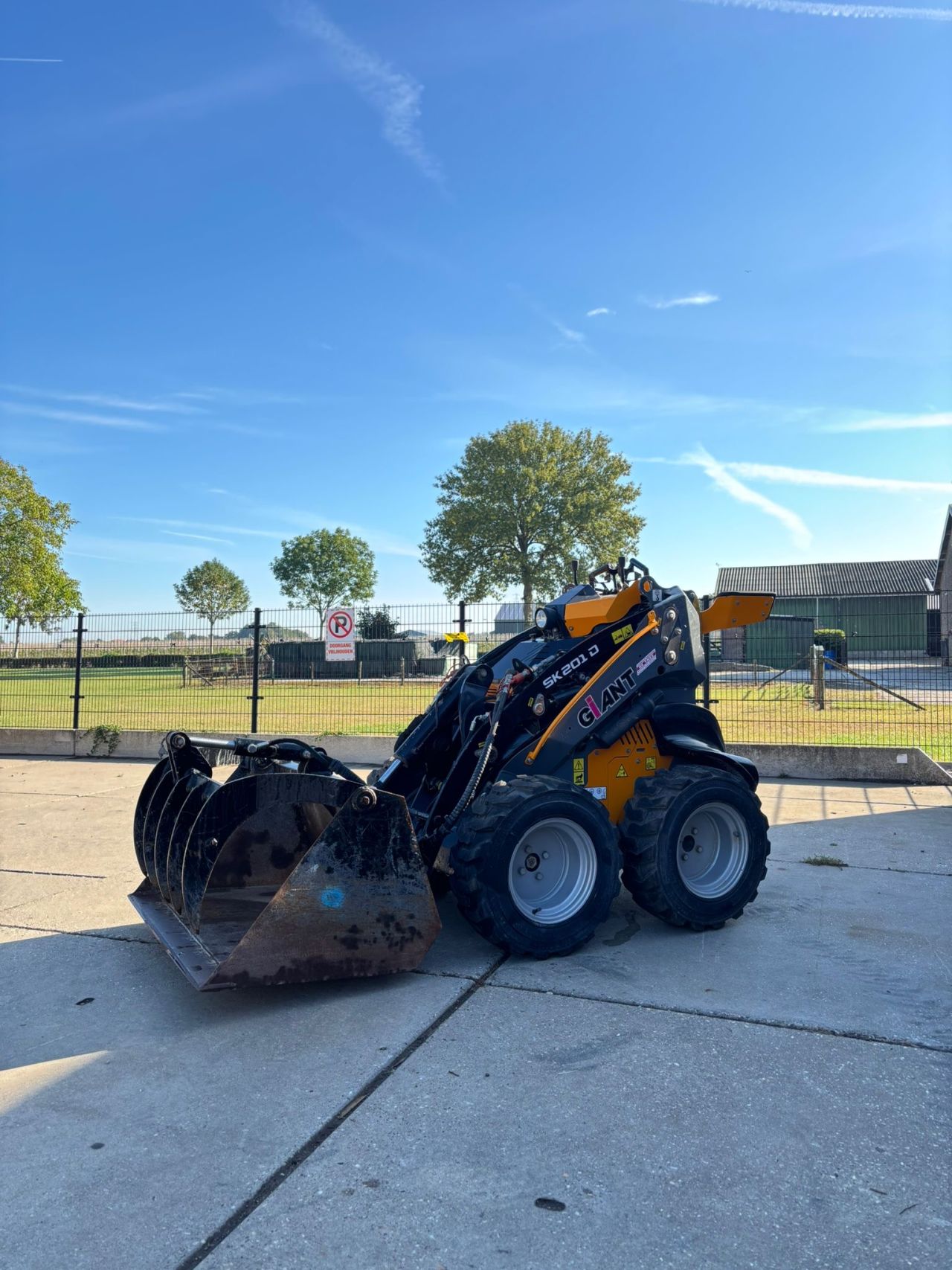 Giant skidster sk201 diesel