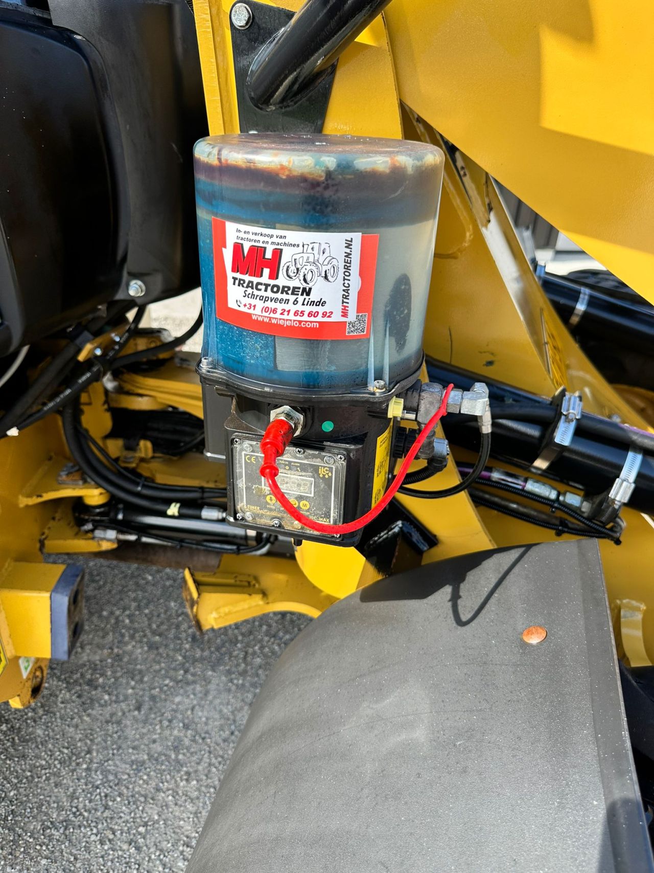 TE KOOP: zeer nette CATERPILLAR 908-H shovel