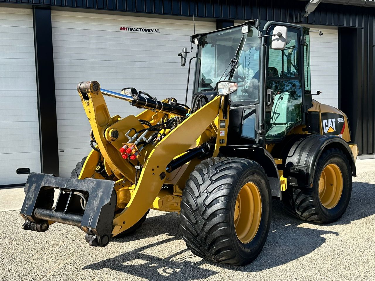 TE KOOP: zeer nette CATERPILLAR 908-H shovel
