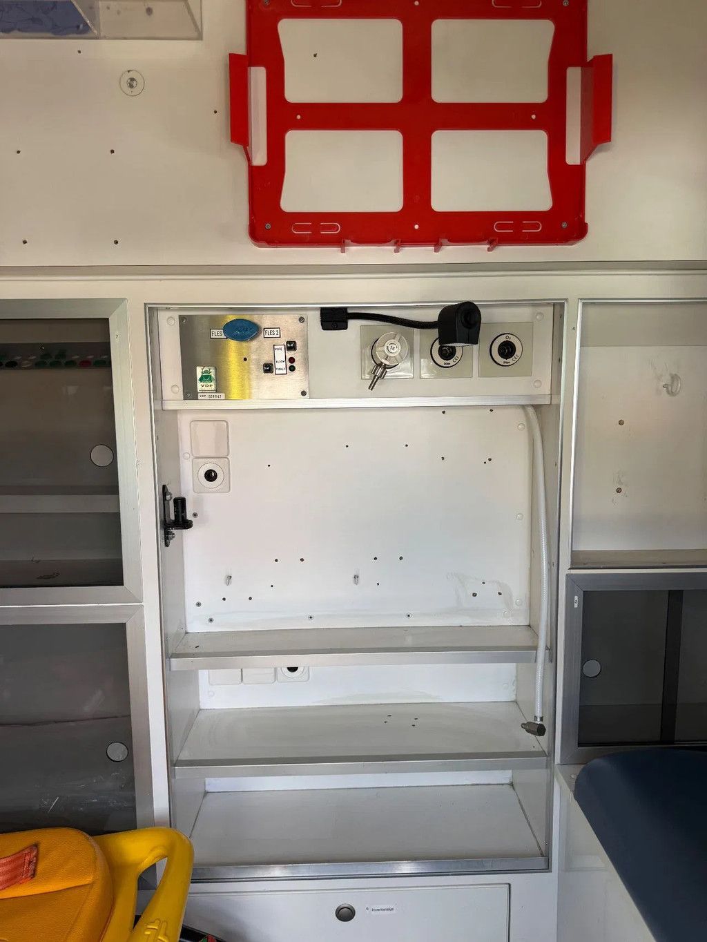 Chevrolet 2500 **AMBULANCE-ALL EQUIPMENT INSIDE**