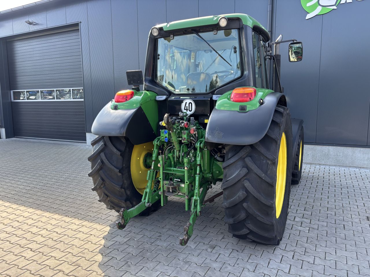 John Deere 6330