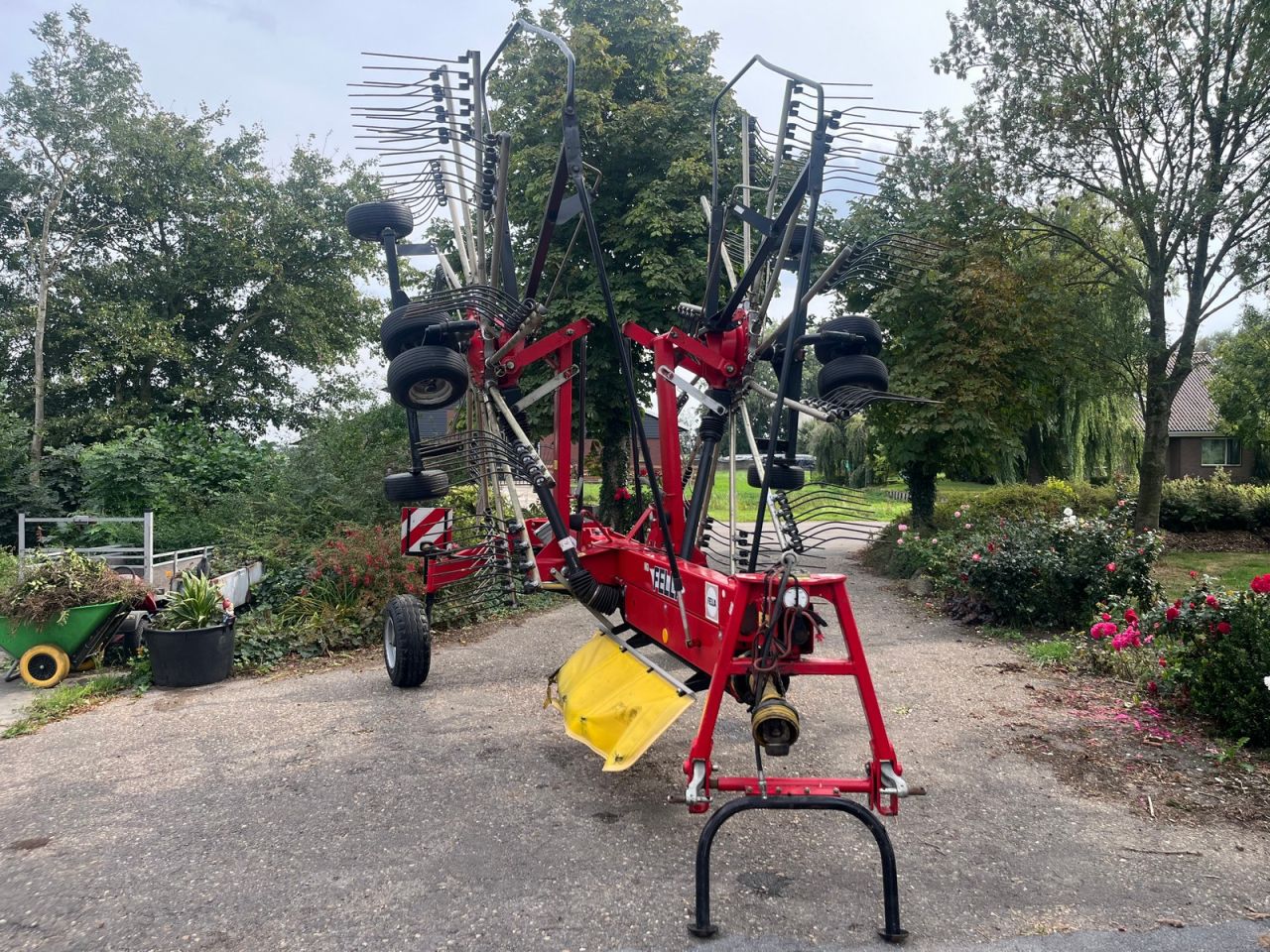 Fella TS 880