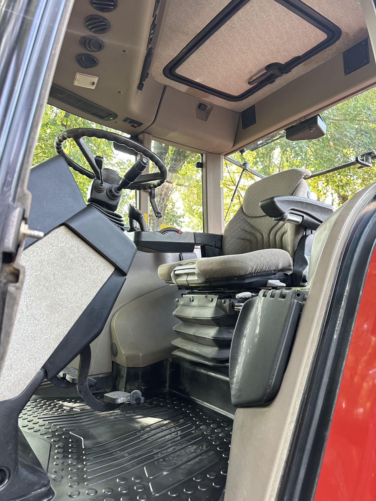 Case CVX 150