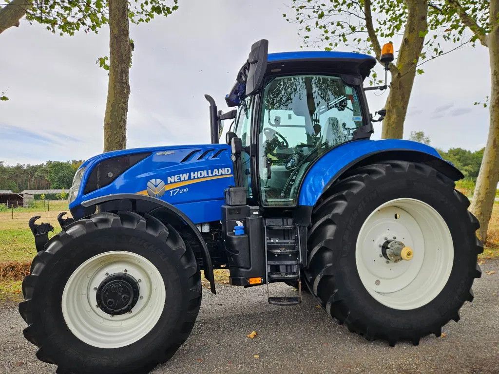 New Holland T7.210 AC Auto Command ( T7.225 T7.190 T7.175 T7.165 )