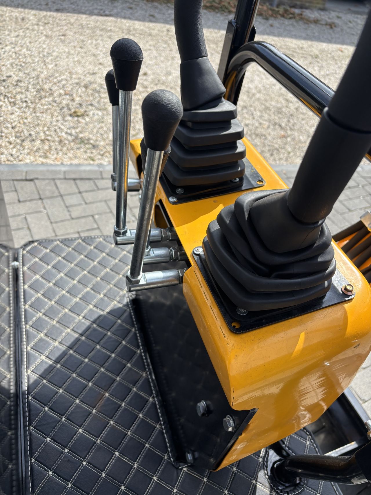 Cmh minigraver Kubota Janmar bobcat