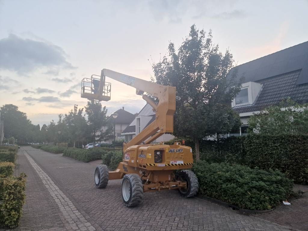 JLG M600J hoogwerker hybride e600 knikarmhoogwerker