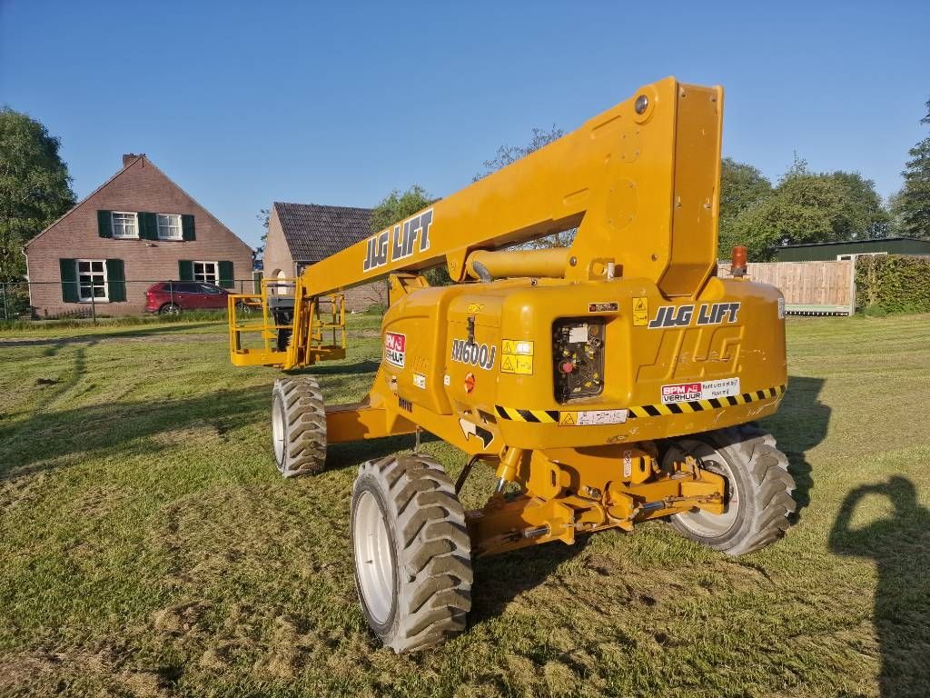 JLG M600J hoogwerker hybride e600 knikarmhoogwerker