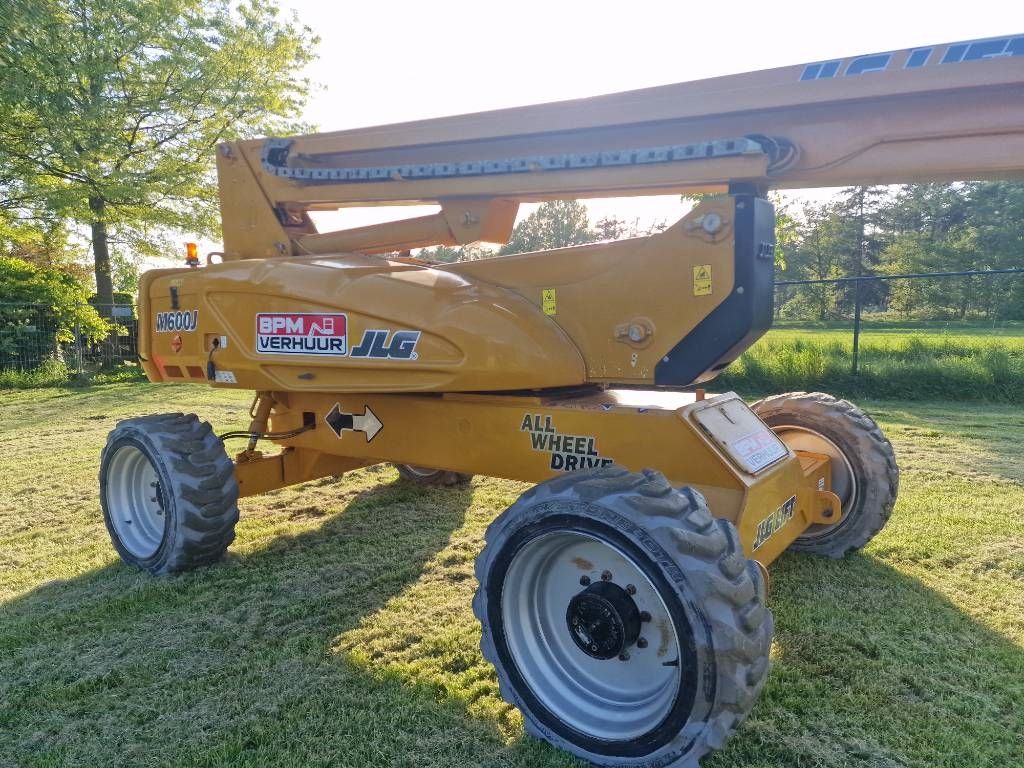 JLG M600J hoogwerker hybride e600 knikarmhoogwerker