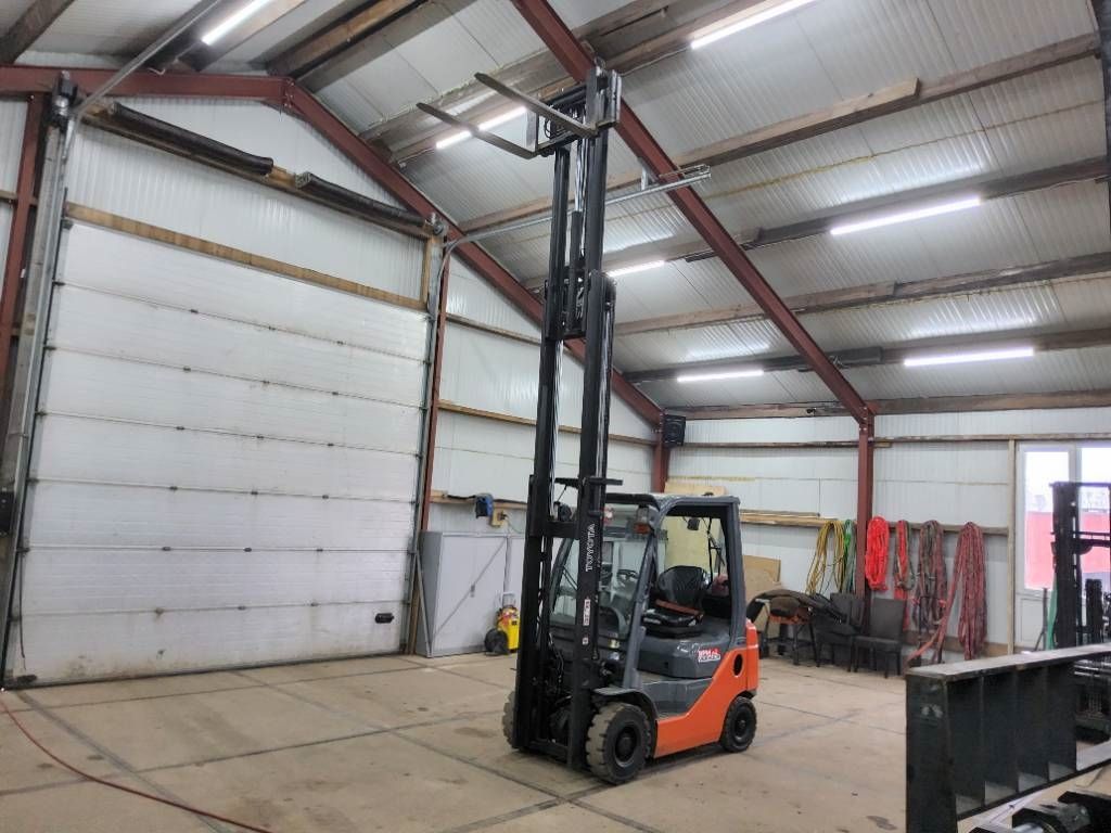 Toyota 1,5Ton heftruck H02-8FGF15 lpg 1.5t forklift