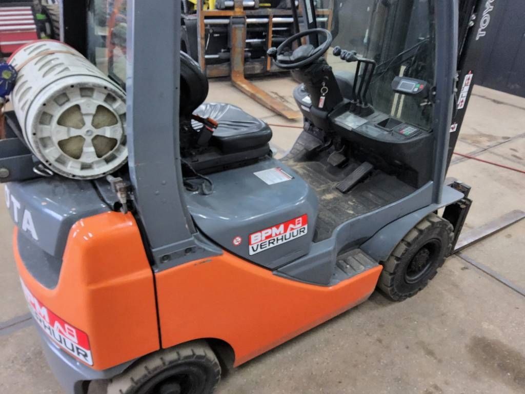 Toyota 1,5Ton heftruck H02-8FGF15 lpg 1.5t forklift