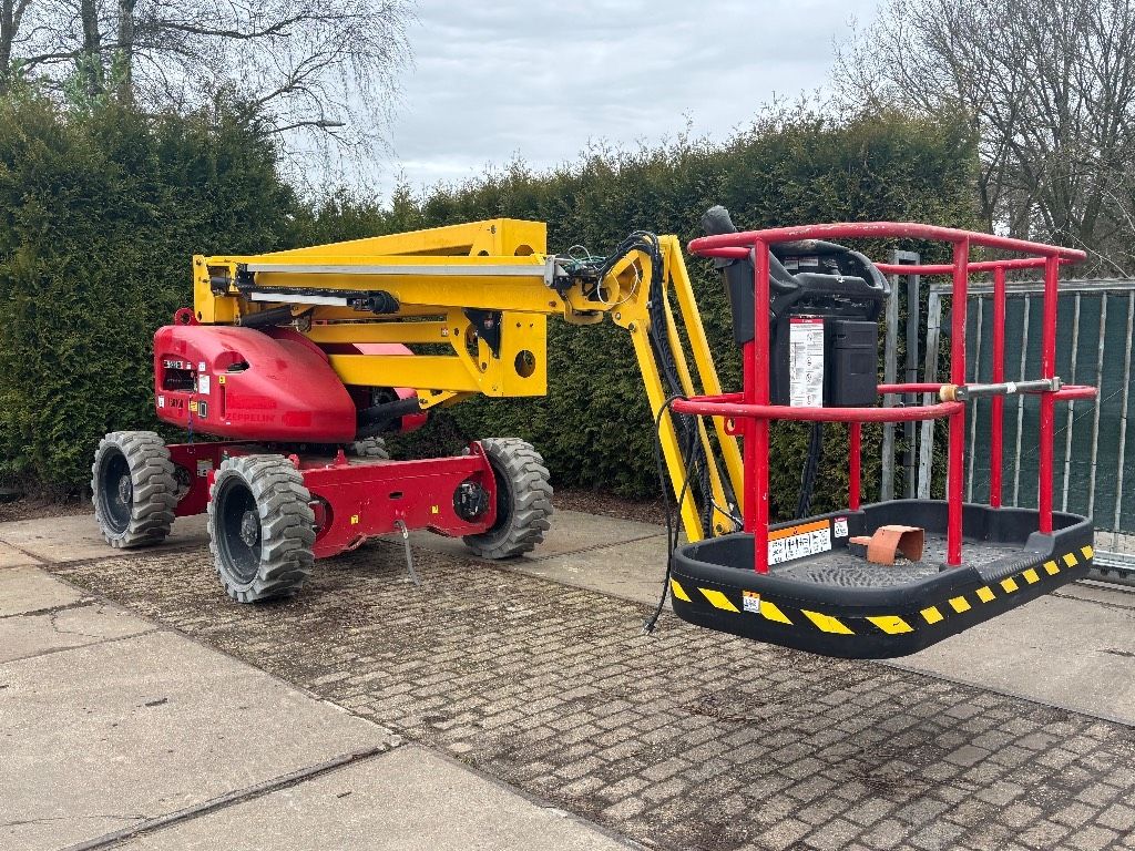 Niftylift HR17 hoogwerker nifty knikarmhoogwerker boomlift