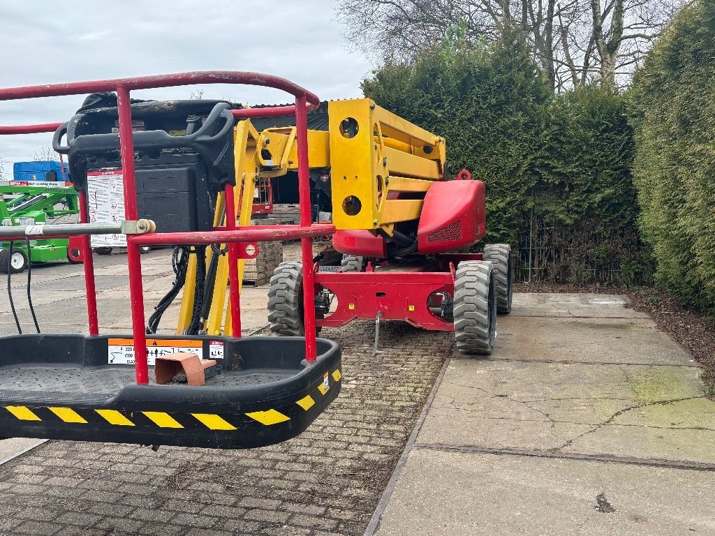 Niftylift HR17 hoogwerker nifty knikarmhoogwerker boomlift