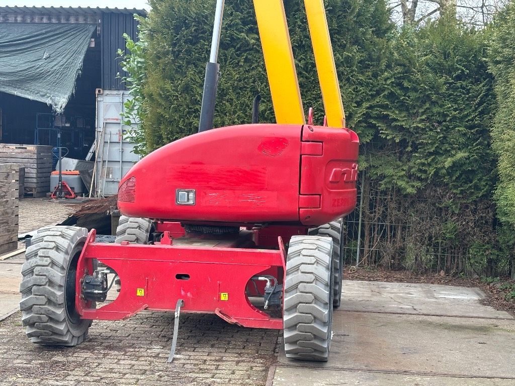 Niftylift HR17 hoogwerker nifty knikarmhoogwerker boomlift