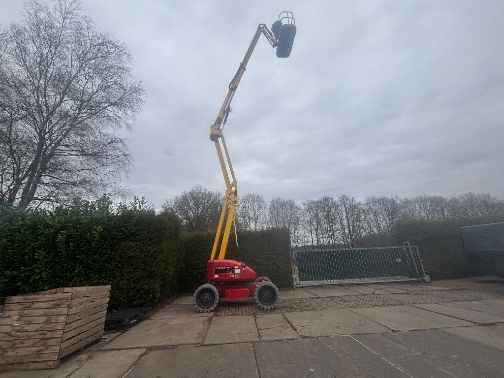 Niftylift HR17 hoogwerker nifty knikarmhoogwerker boomlift