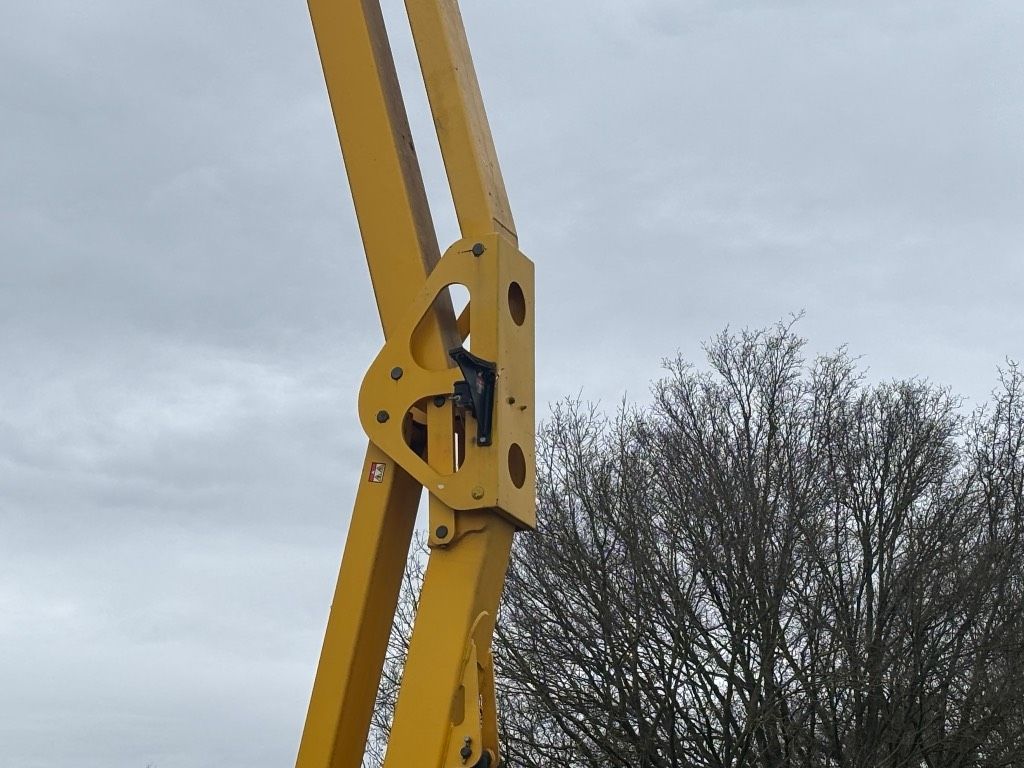 Niftylift HR17 hoogwerker nifty knikarmhoogwerker boomlift