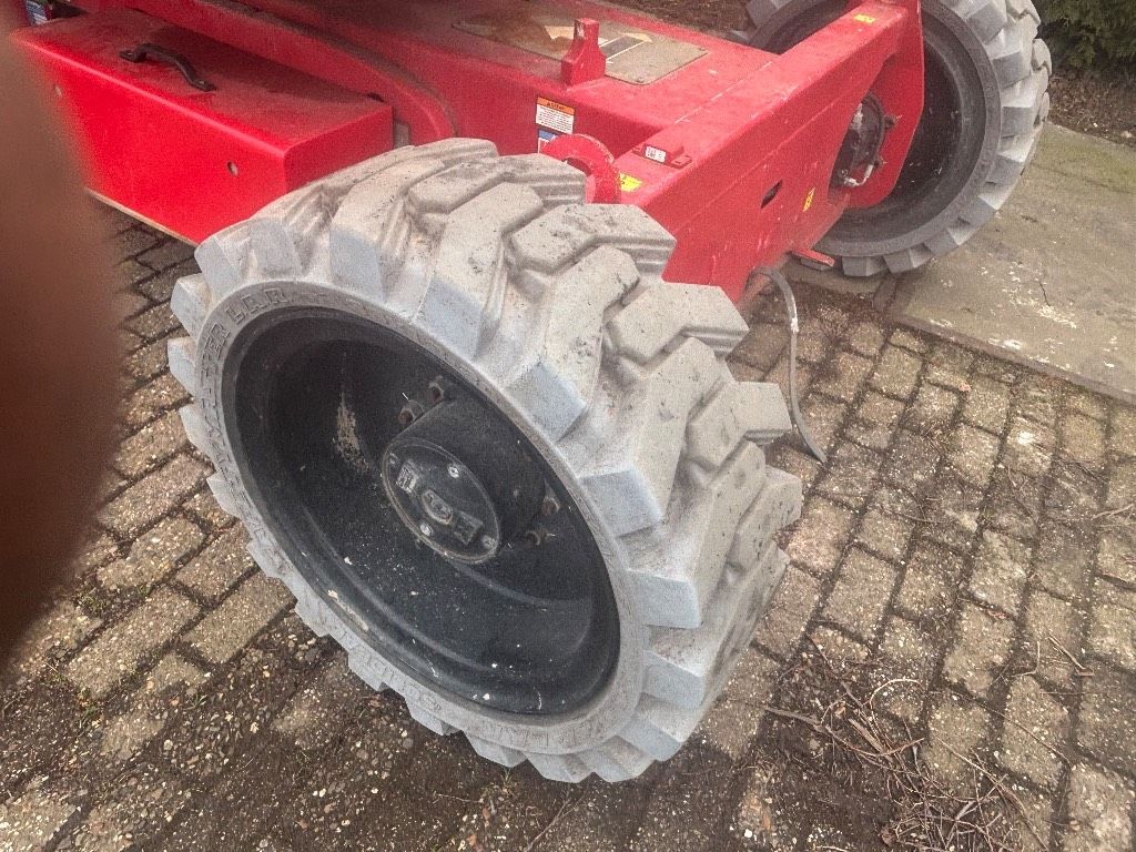 Niftylift HR17 hoogwerker nifty knikarmhoogwerker boomlift
