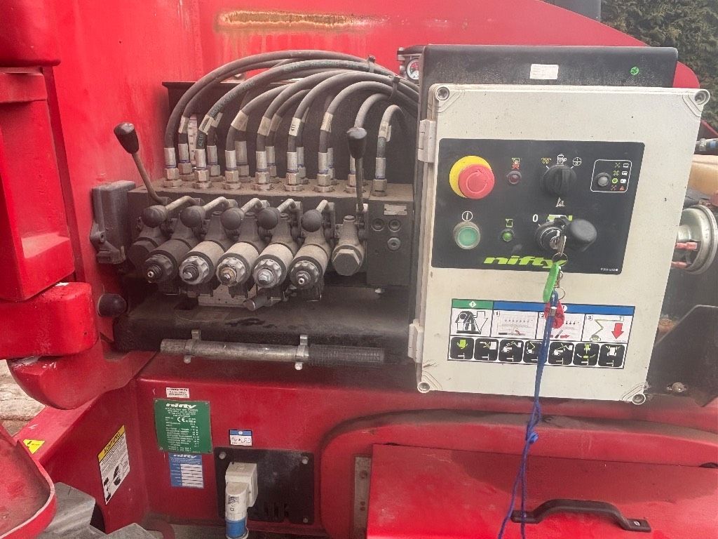 Niftylift HR17 hoogwerker nifty knikarmhoogwerker boomlift