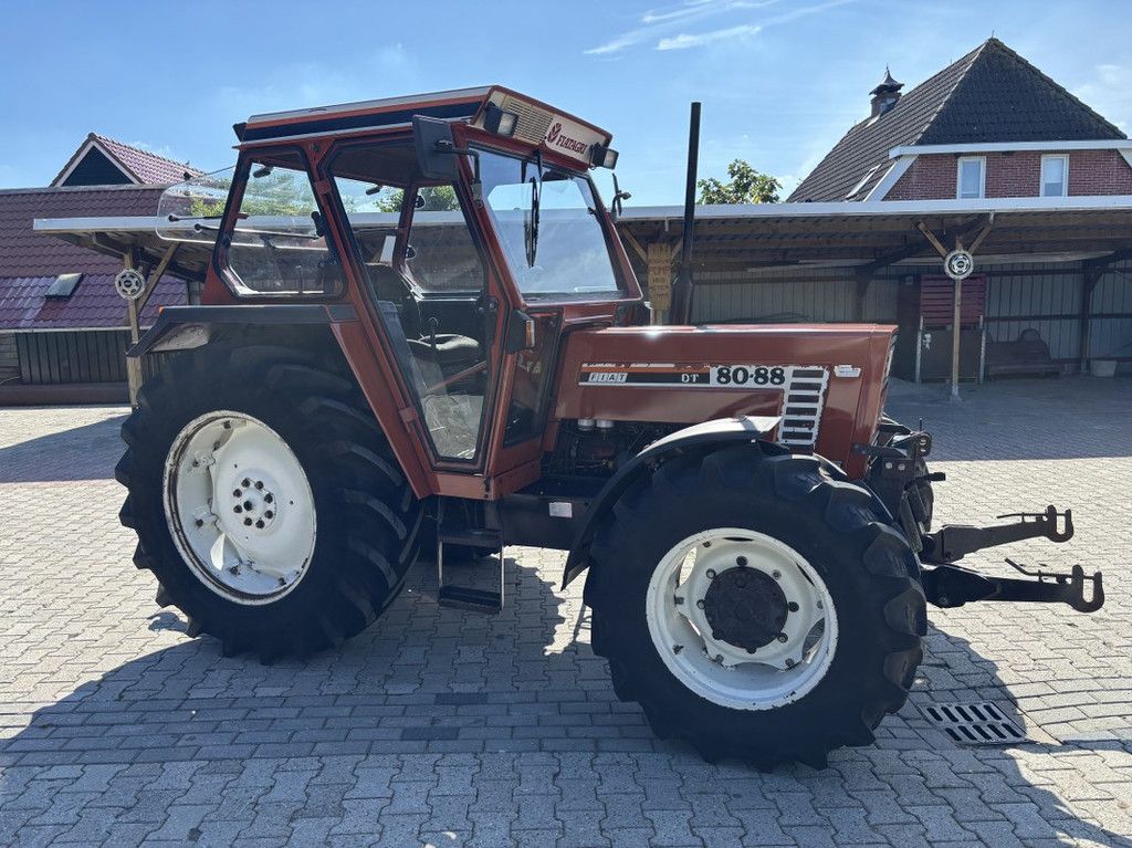 Fiat-Agri 80-88 DT 4wd, Zuidberg Fronthef.
