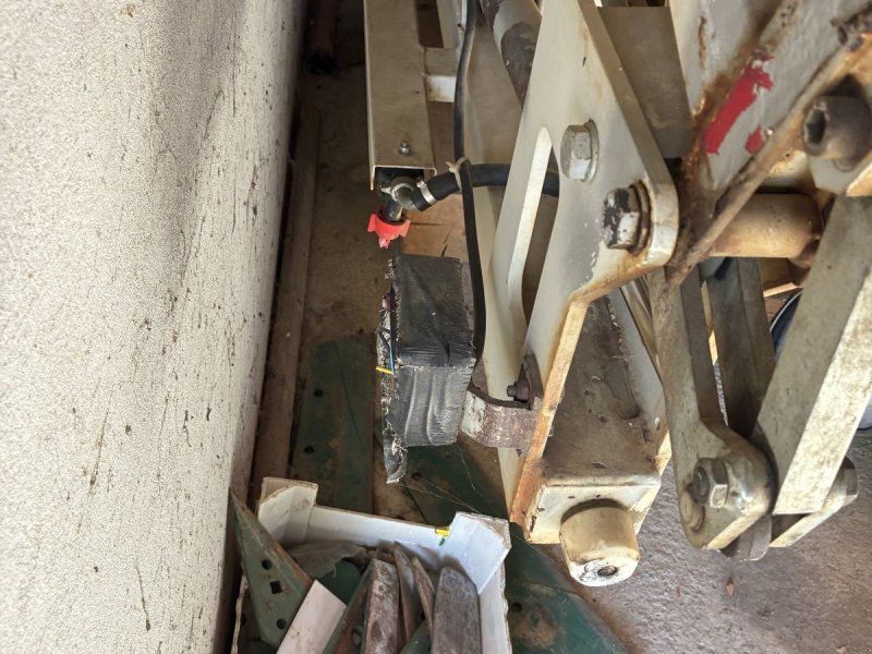 Jessernigg A 800 mit 12m hydraulisch klapppbaren Spritzgest
