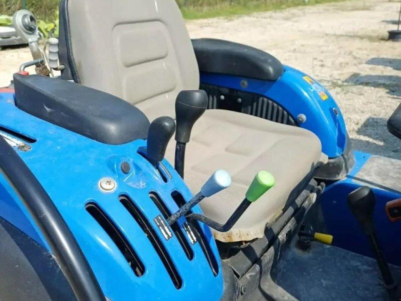 New Holland tracteur