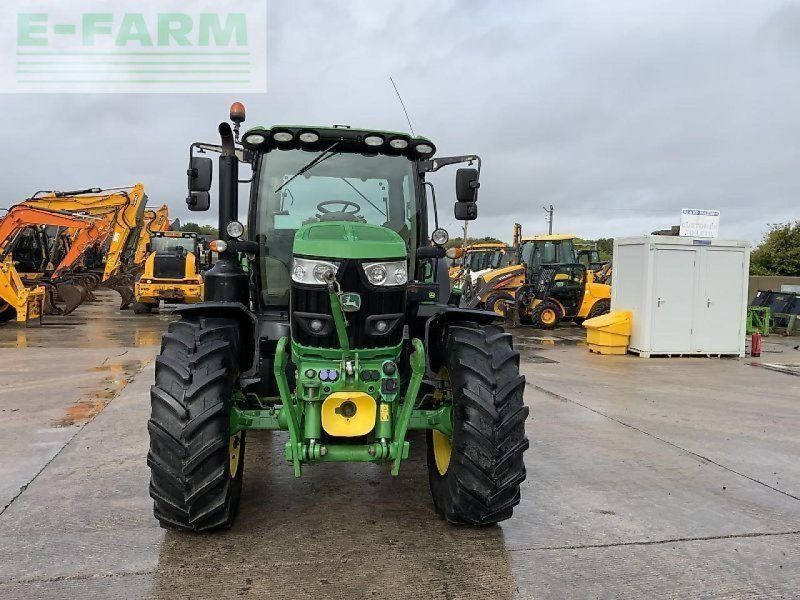 John Deere 6215r  (st24210)