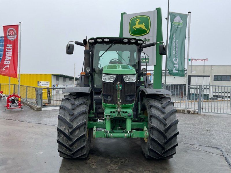 John Deere 6210R