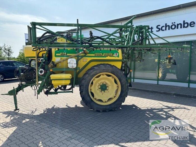 John Deere 624