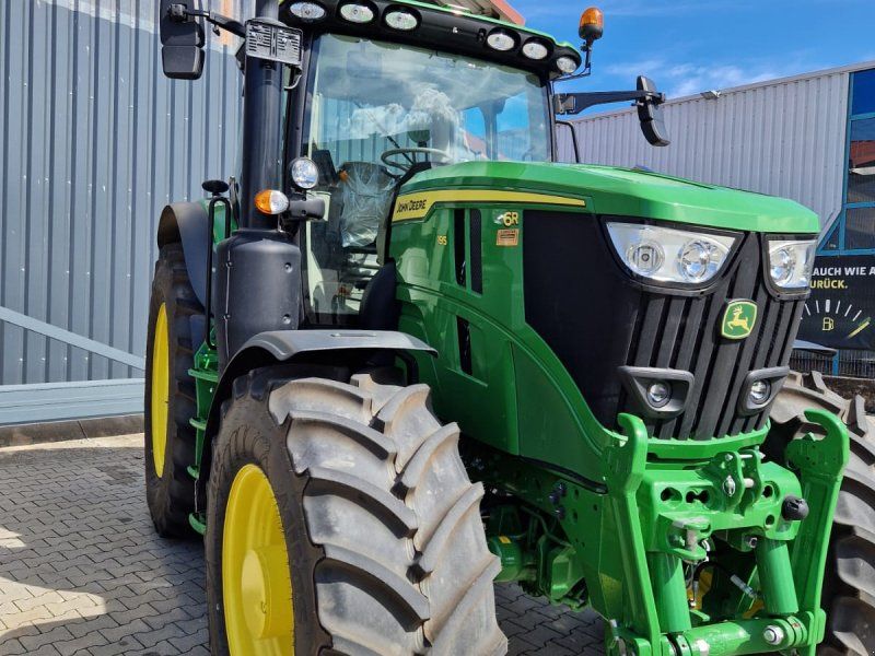 John Deere 6R 195