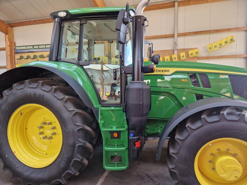 John Deere 6M 165