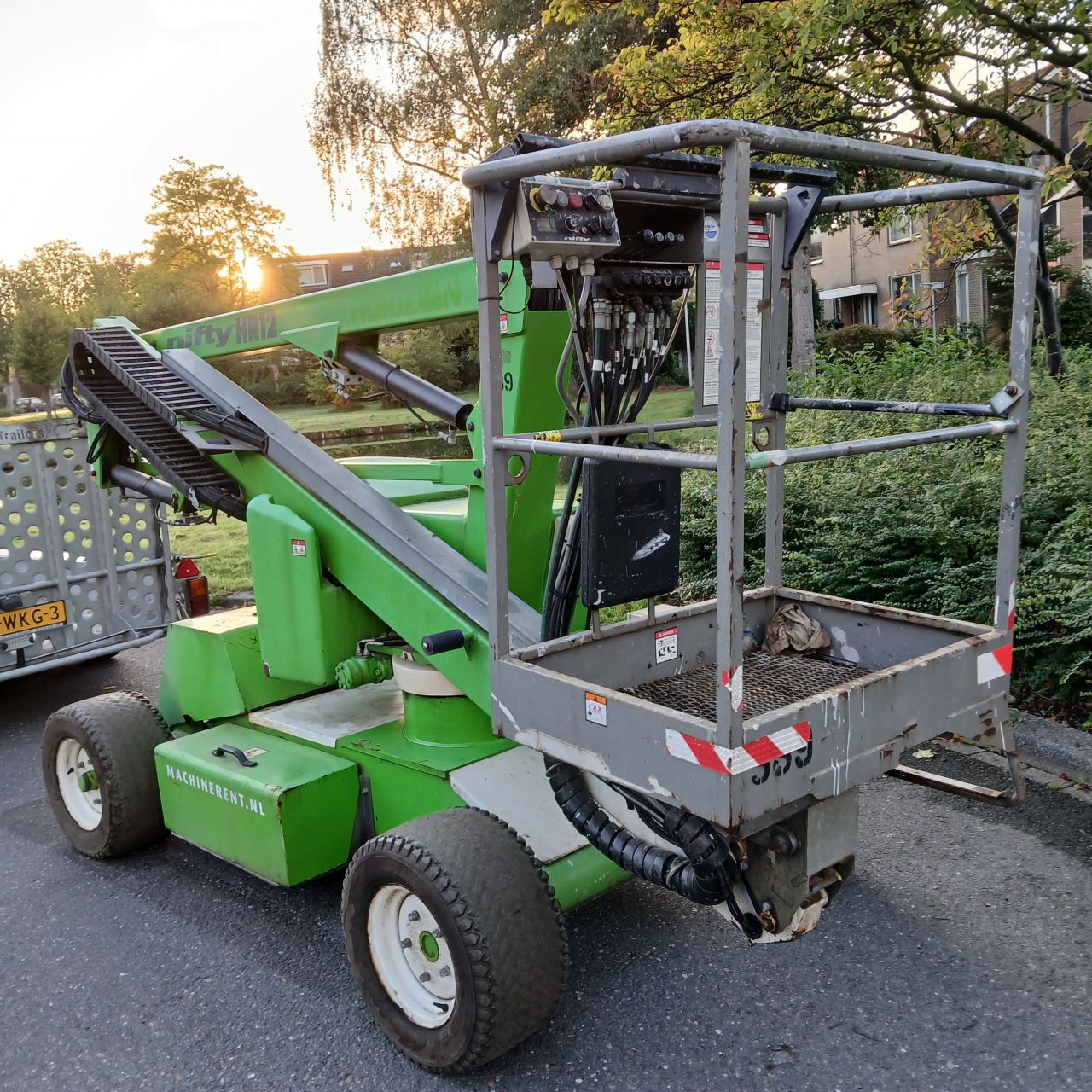 Nifty Knikarmtelescoophoogwerker Hybride.