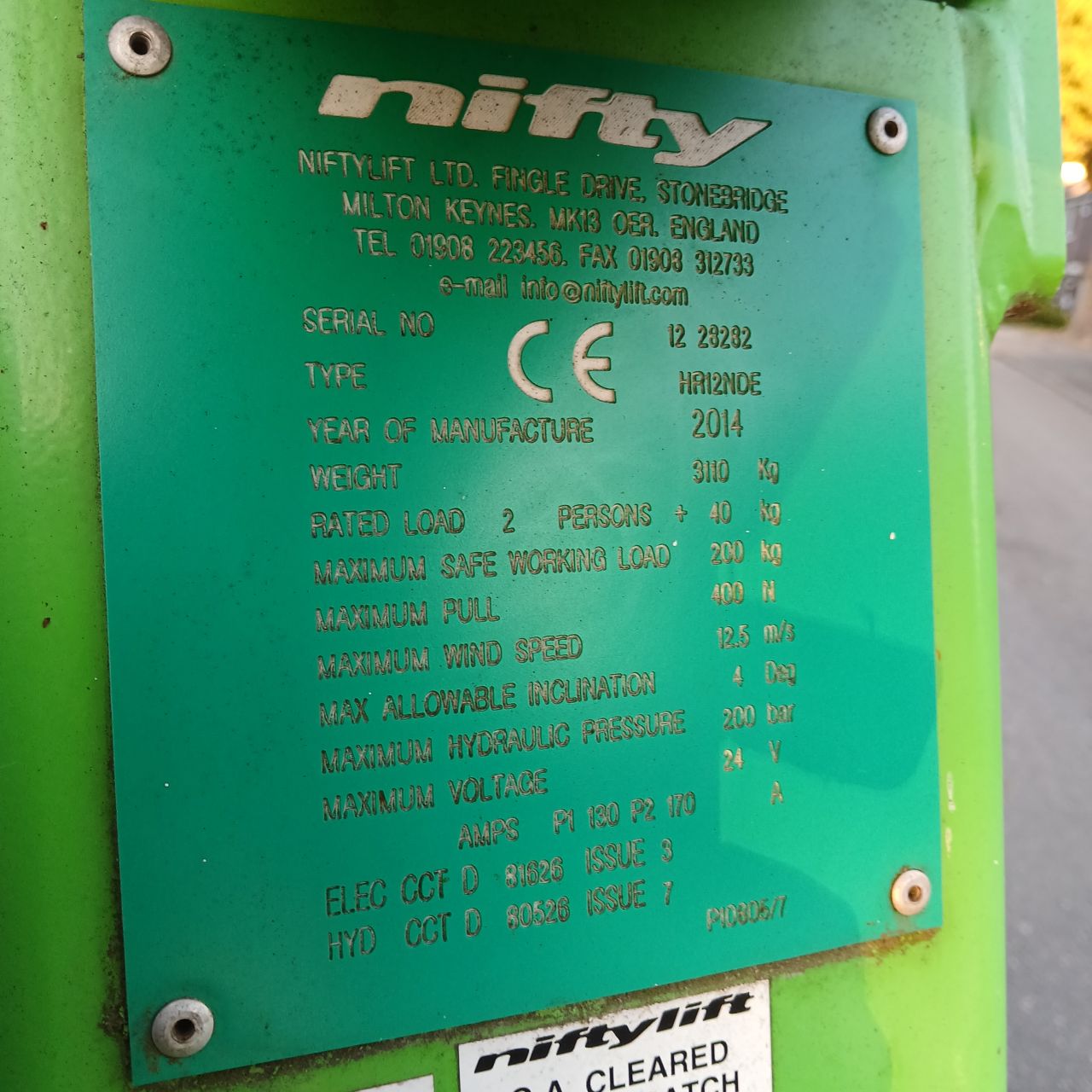 Nifty Knikarmtelescoophoogwerker Hybride.