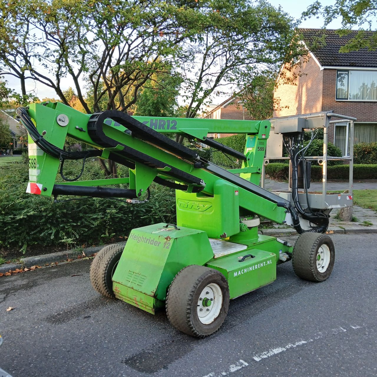 Nifty Knikarmtelescoophoogwerker Hybride.