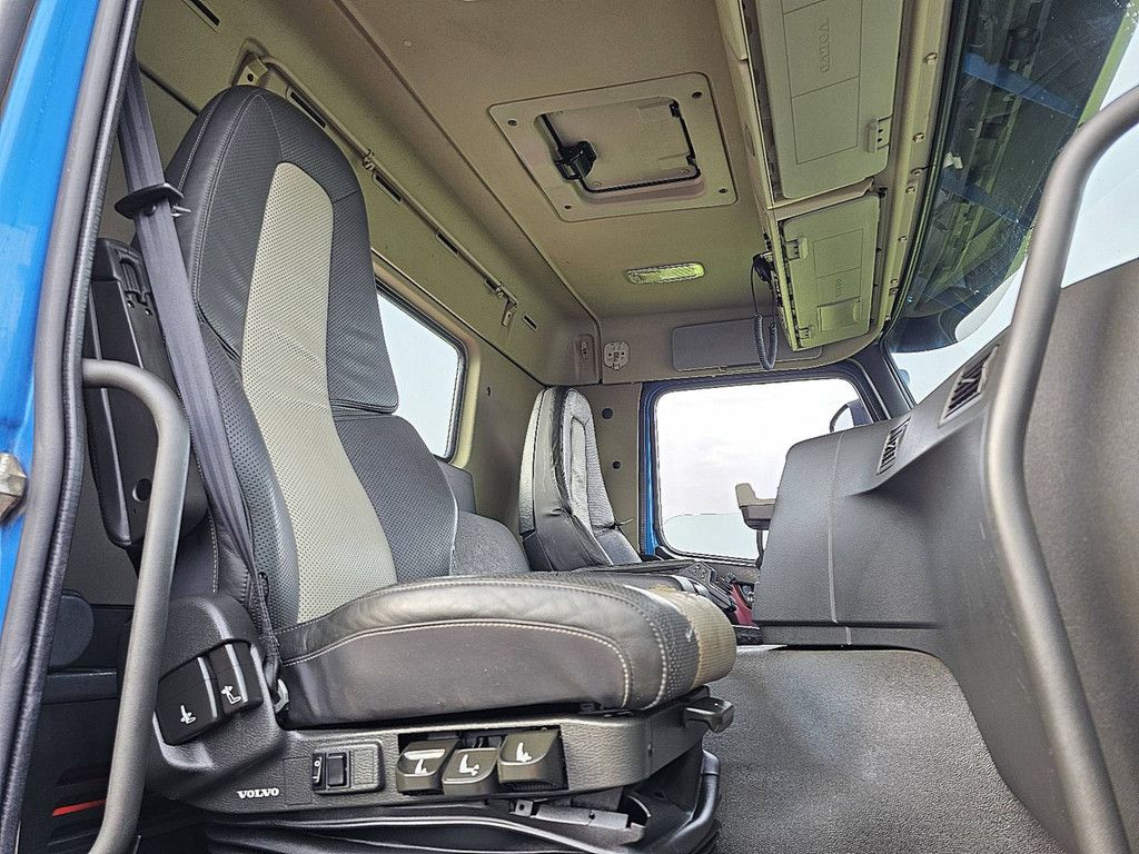 VOLVO FM 410 city hooklift 14t