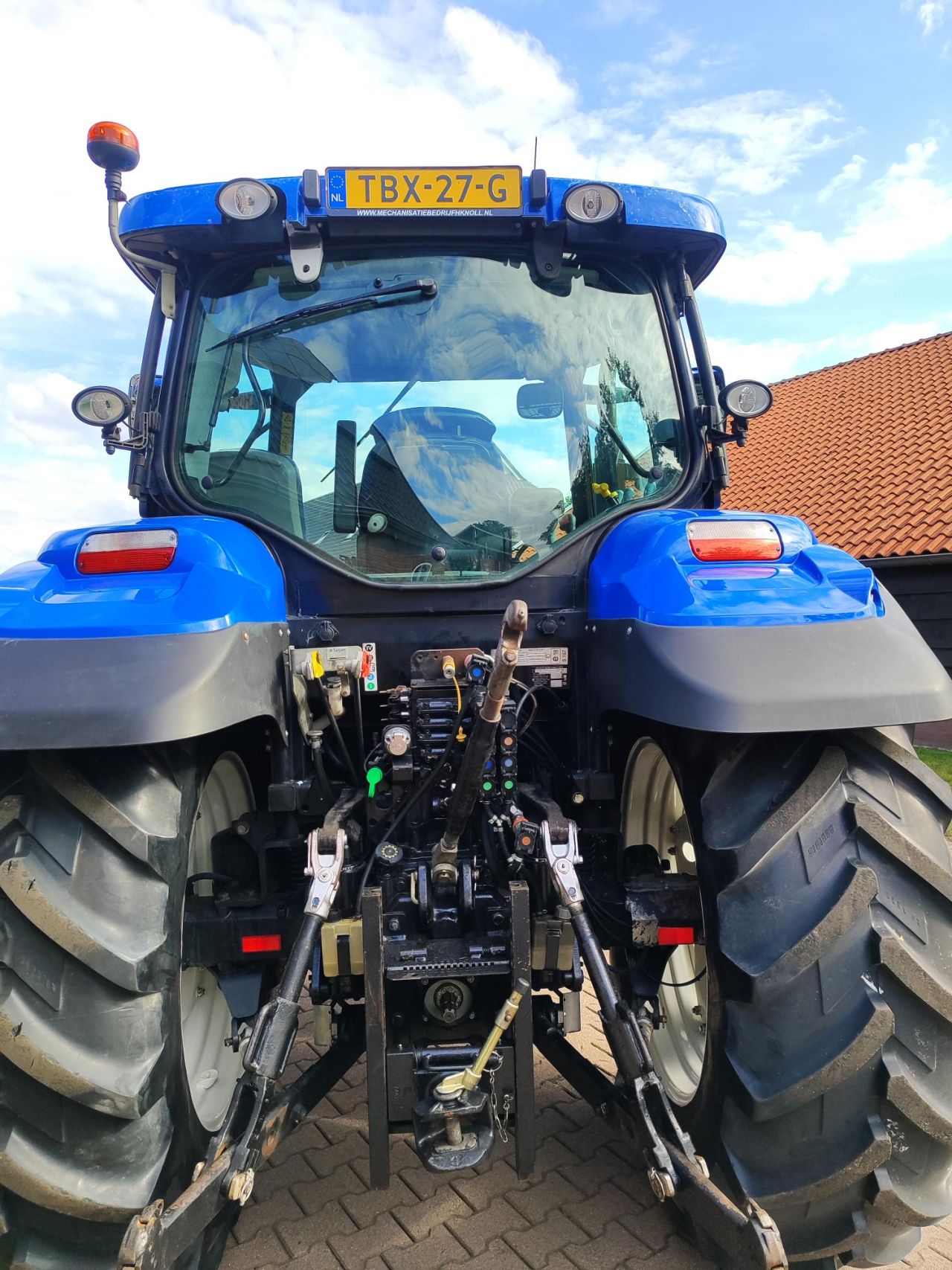 New Holland T 6020 Elite
