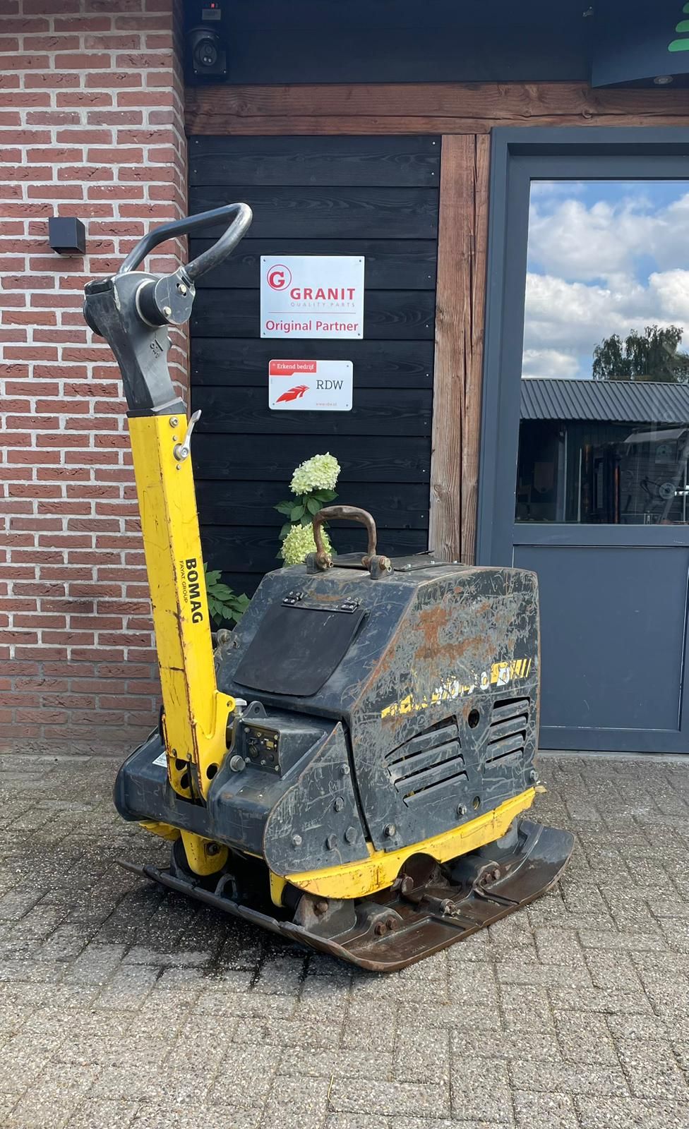 Bomag BPR 70/70 trilplaat.