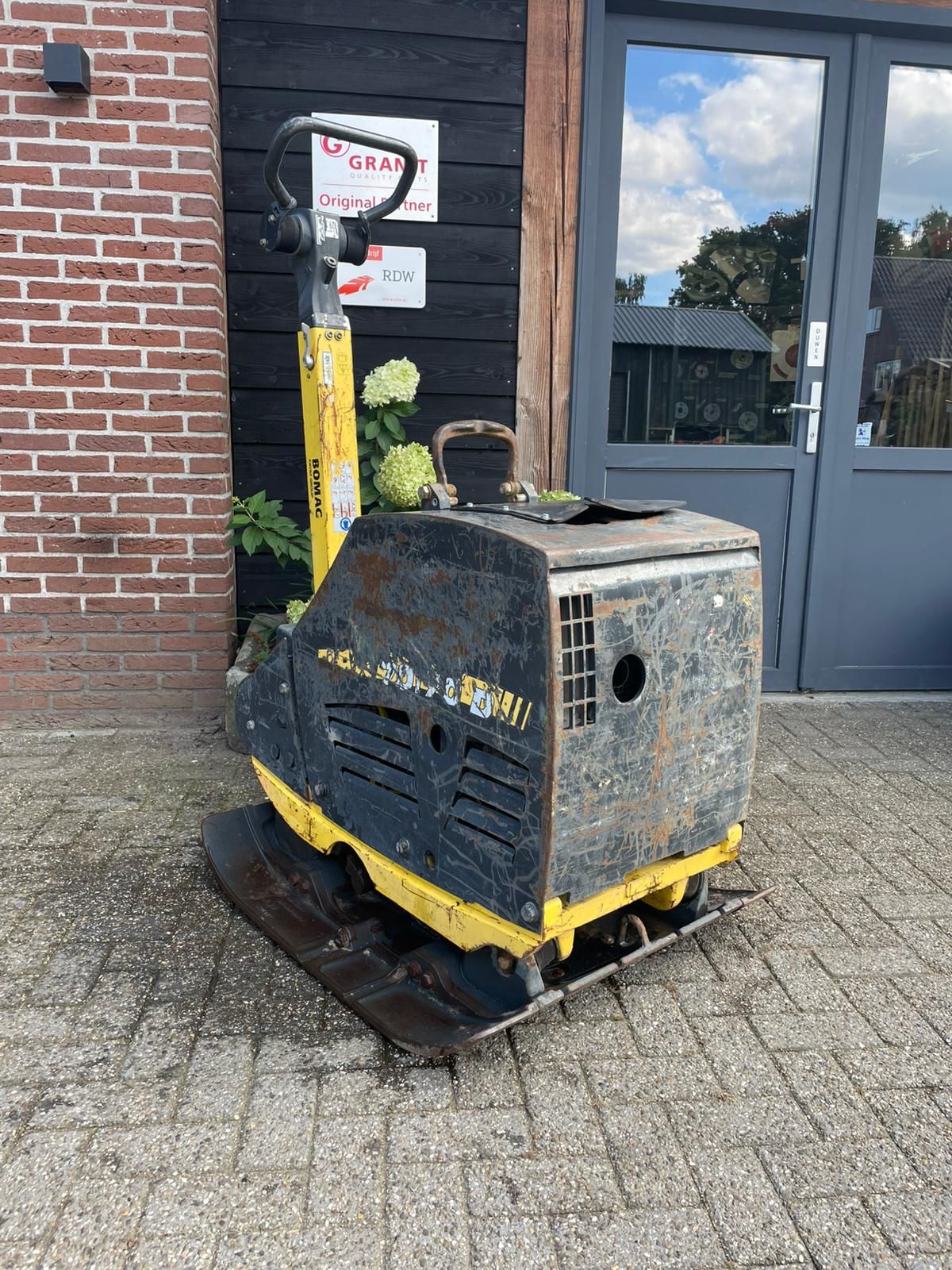 Bomag BPR 70/70 trilplaat.