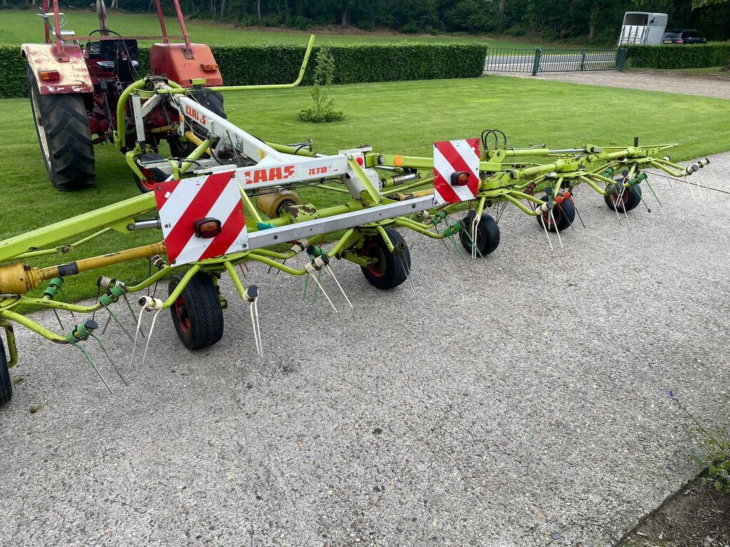 Claas volto 1050t schudder 10 meter