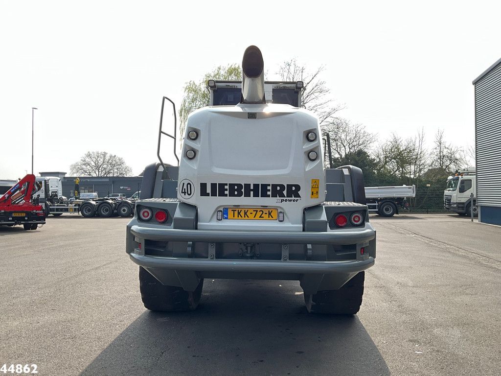 Liebherr L566 Wheel loader